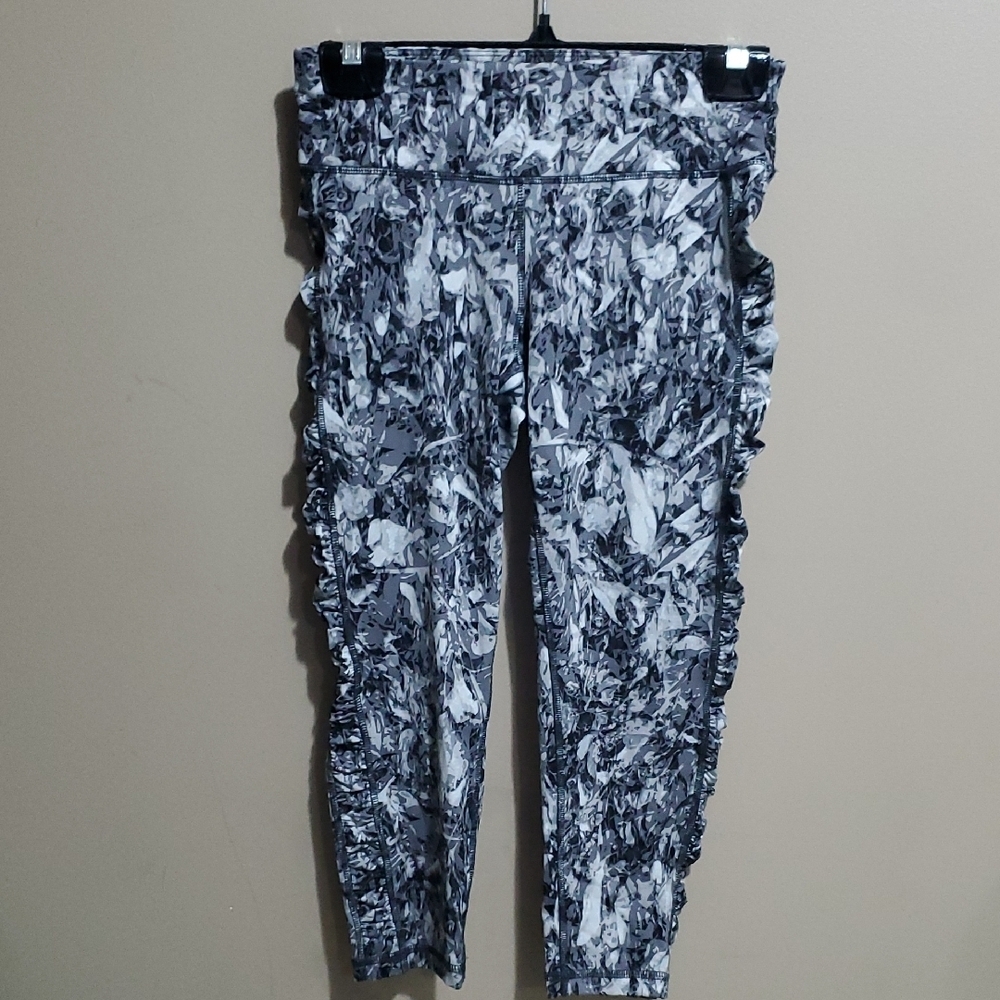 Calvin Klein Black and Gray Abstract Performance  Quick Dry Leggings Size S